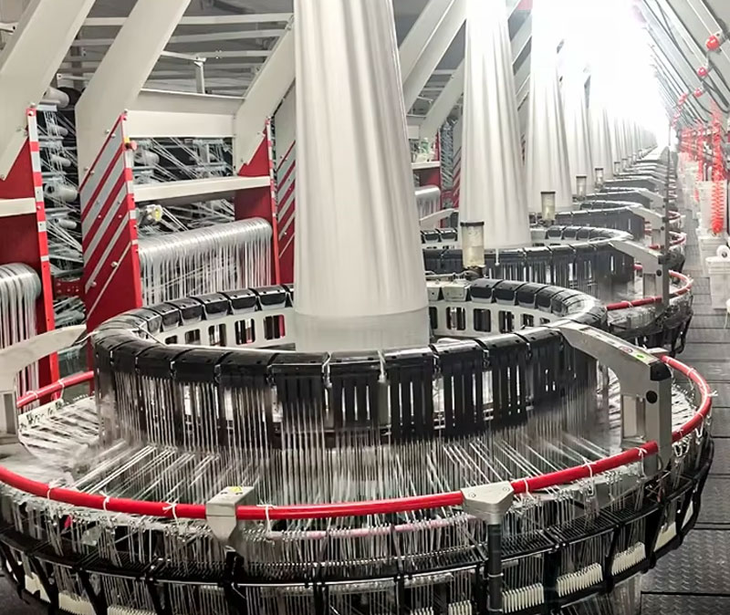 Woven bag weaving machine